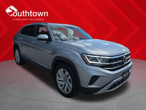 Used 2021 Volkswagen Atlas Cross Sport SE AWD/4WD image 1