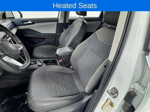 Used 2023 Volkswagen Taos SE AWD/4WD image 9