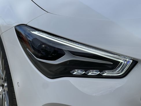 Used 2025 Mercedes-Benz CLA 250 image 11