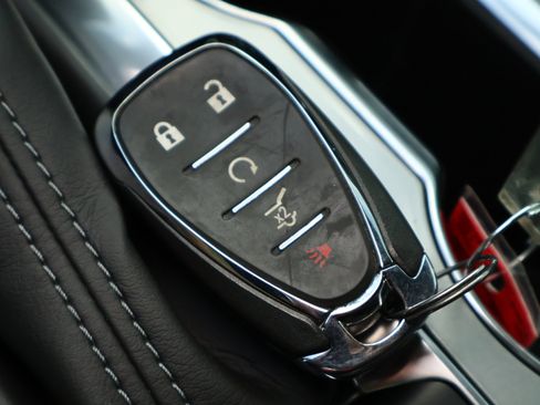 Used 2019 Chevrolet Blazer LT FWD image 24