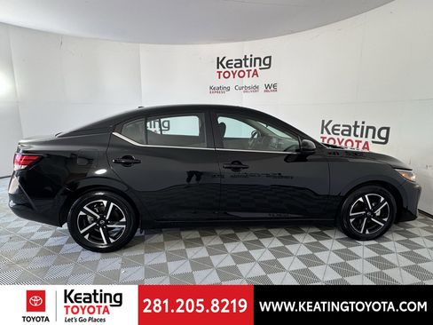 Used 2025 Nissan Sentra SV image 4