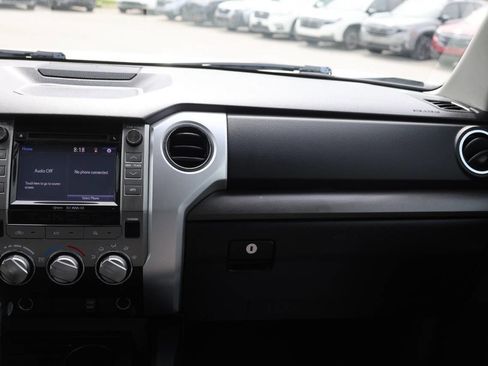Used 2015 Toyota Tundra SR5 w/ SR5 Upgrade Package AWD/4WD image 24