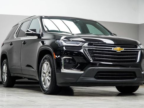 Used 2023 Chevrolet Traverse LT w/ LPO, Floor Liner Package AWD/4WD image 4