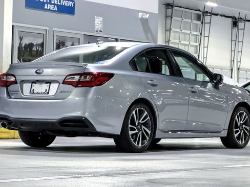 Used 2018 Subaru Legacy 2.5i Sport AWD/4WD image 9