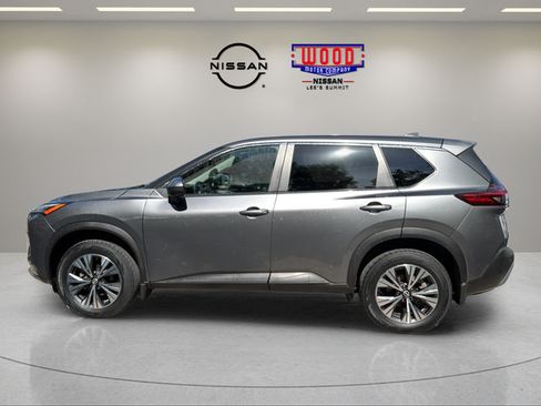 Used 2023 Nissan Rogue SV AWD/4WD image 2