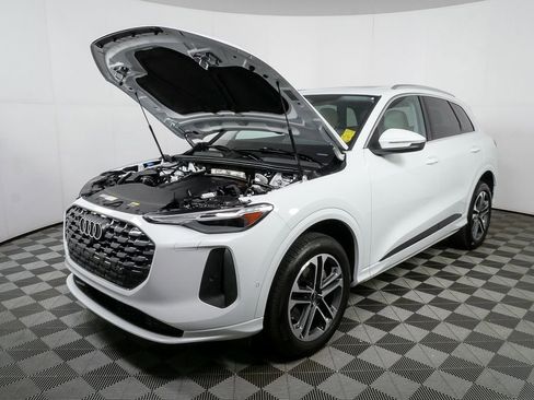 Used 2025 Audi Q5 Premium Plus w/ Premium Plus image 34