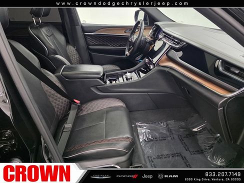 Used 2023 Jeep Grand Cherokee Summit w/ Adv Protech Group IV AWD/4WD image 10