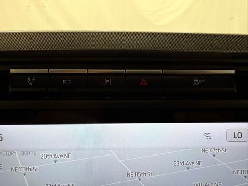 Used 2023 Ford F150 Limited AWD/4WD image 39