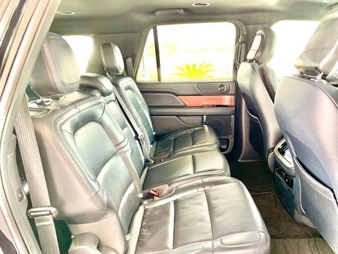 Used 2024 Lincoln Navigator L 4WD image 31