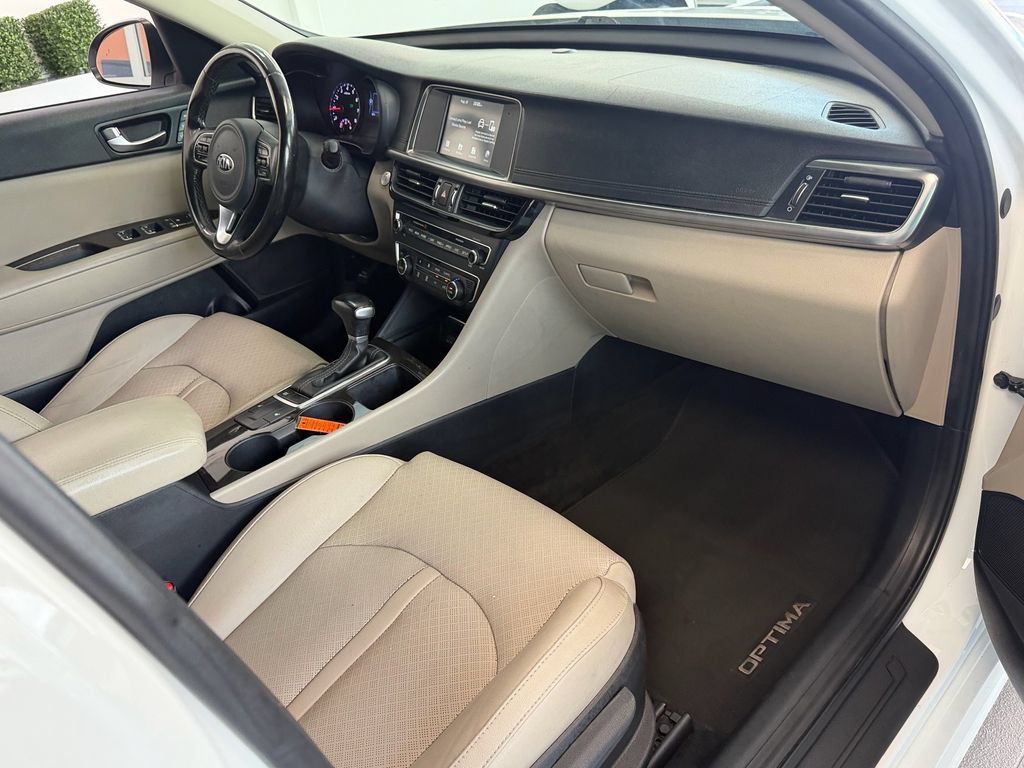 Used 2018 Kia Optima EX FWD image 16