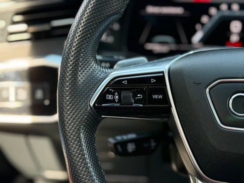 Used 2022 Audi S7 Premium Plus w/ S Sport Package image 45