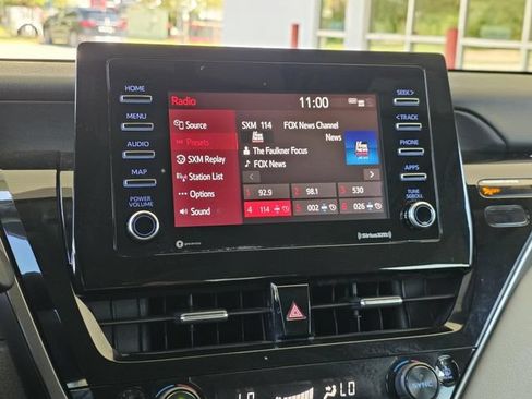 Used 2022 Toyota Camry LE FWD image 15