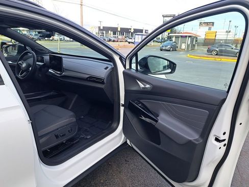 New 2026 Volkswagen ID.4 Pro S Plus image 17