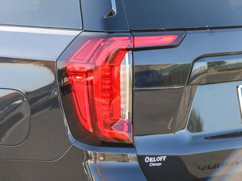 Used 2024 GMC Yukon Denali Ultimate image 11