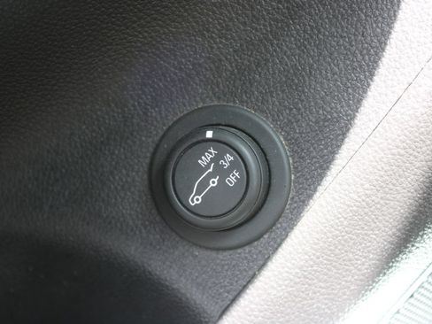Used 2020 Buick Envision Preferred FWD image 33