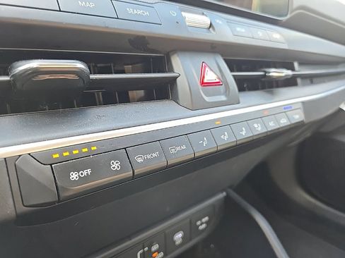 Certified 2025 Kia K4 FWD image 23