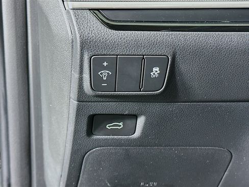 Used 2025 Kia K5 LXS image 17