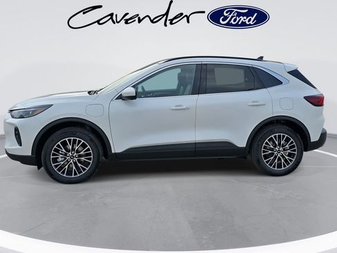 New 2026 Ford Escape SE w/ PHEV Premium Package image 15