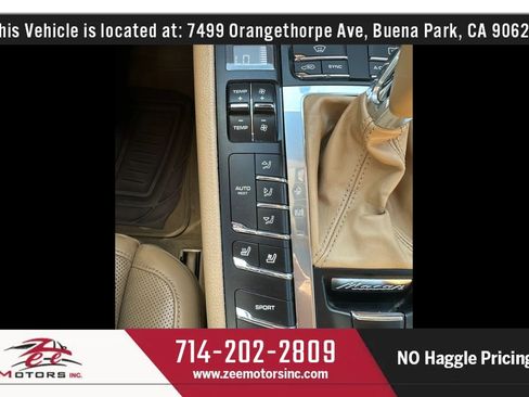 Used 2017 Porsche Macan AWD/4WD image 33