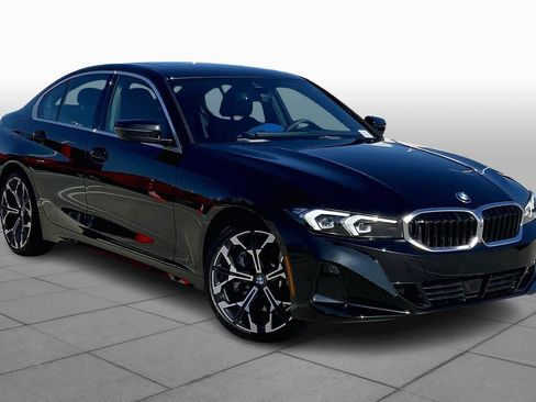 Certified 2025 BMW 330i Sedan image 2