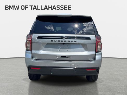 Used 2023 Chevrolet Suburban Z71 w/ Luxury Package AWD/4WD image 7