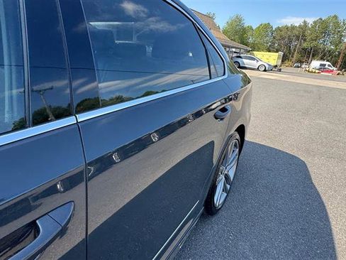Used 2017 Volkswagen Passat 1.8T R-Line FWD image 13