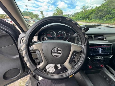 Used 2010 Chevrolet Avalanche LT w/ Suspension Package, Off-Road image 15