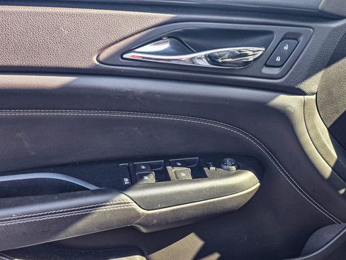 Used 2013 Cadillac SRX FWD image 9
