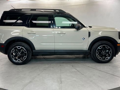 Used 2025 Ford Bronco Sport Outer Banks w/ Outer Banks Tech Package+ AWD/4WD image 7