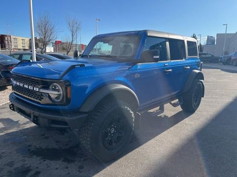 Used 2023 Ford Bronco Wildtrak image 9