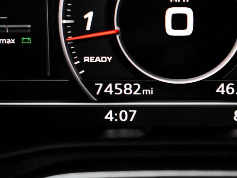 Used 2018 Audi SQ5 Premium Plus w/ Navigation Package AWD/4WD image 59