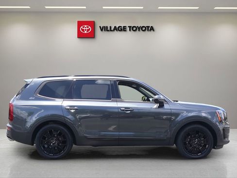 Used 2022 Kia Telluride SX w/ SX Prestige Package AWD/4WD image 6
