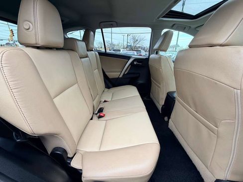 Used 2015 Toyota RAV4 Limited w/ Technology Package AWD/4WD image 28