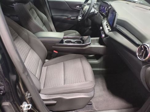 Used 2025 Chevrolet Equinox LT image 22