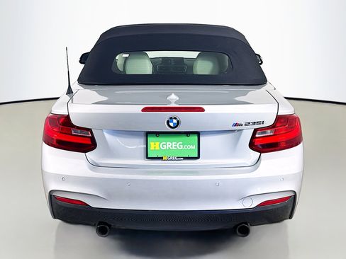 Used 2016 BMW M235i Convertible image 8