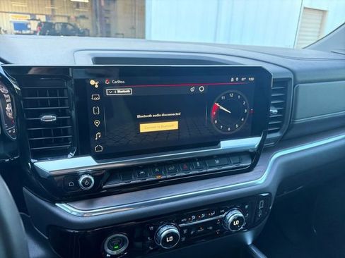 Certified 2023 GMC Sierra 1500 SLT RWD image 9
