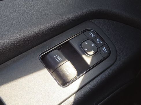Used 2022 Mercedes-Benz Sprinter 1500 image 22