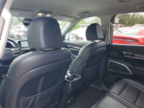 Used 2022 Kia Telluride LX image 28