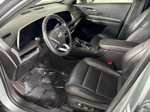 Used 2024 Cadillac XT4 Premium Luxury image 18