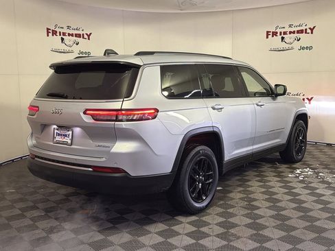 Used 2023 Jeep Grand Cherokee L Laredo w/ Luxury Tech Group I image 9