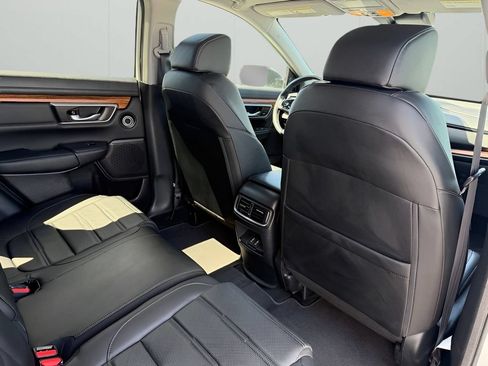 Used 2022 Honda CR-V Touring image 19