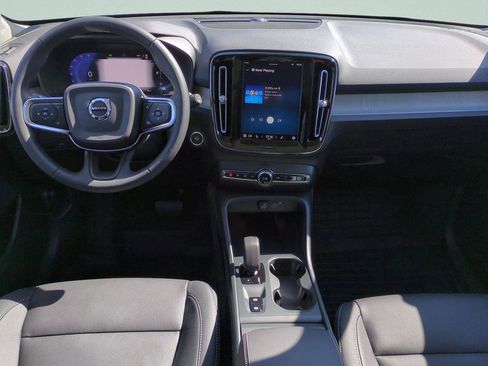 New 2025 Volvo XC40 B5 Core w/ Protection Package Premier image 14