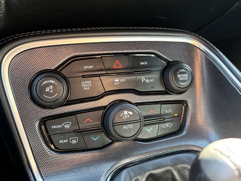 Used 2016 Dodge Challenger R/T Plus RWD image 23