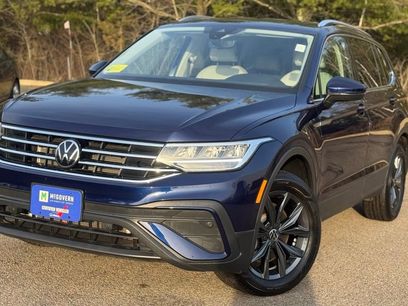 Used 2023 Volkswagen Tiguan SE