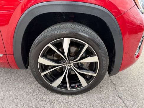 Used 2024 Volkswagen Atlas Cross Sport SEL Premium R-Line AWD/4WD image 19