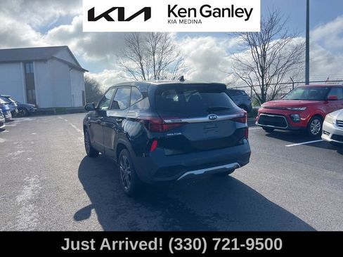 Certified 2021 Kia Seltos LX image 7