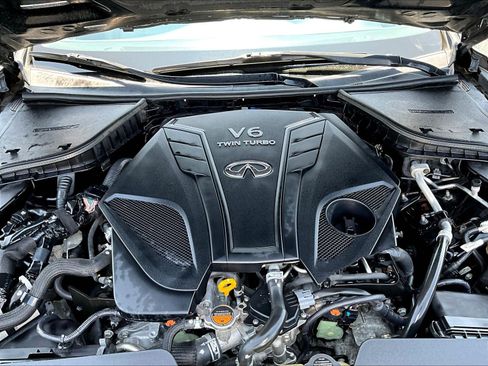 Used 2019 INFINITI Q50 Luxe w/ Essential Package (3.0T Luxe) AWD/4WD image 29