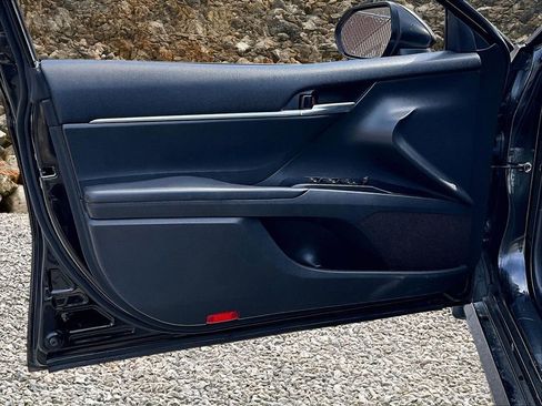 Used 2020 Toyota Camry LE w/ Convenience Package image 21