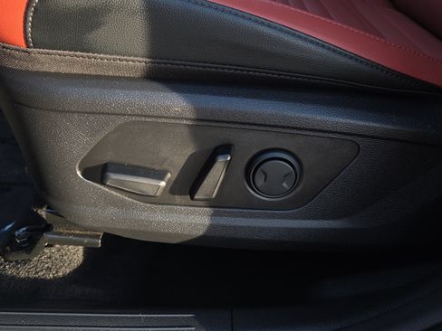 Used 2025 Kia Sportage SX FWD image 10
