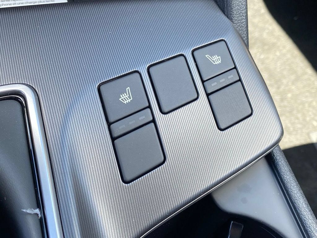 New 2026 Kia Sportage EX FWD image 21